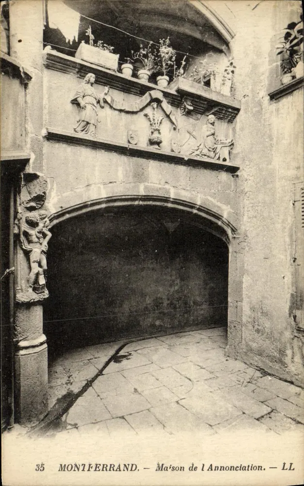 Montferrand — Maison de l'Annonciation — LL - Vorderseite