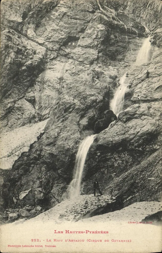 Der Rio d'Astazou (Cirque de Gavarnie) — Les Hautes-Pyrénées — Phototype Labouche frères, Toulouse, n°222 - Vorderseite