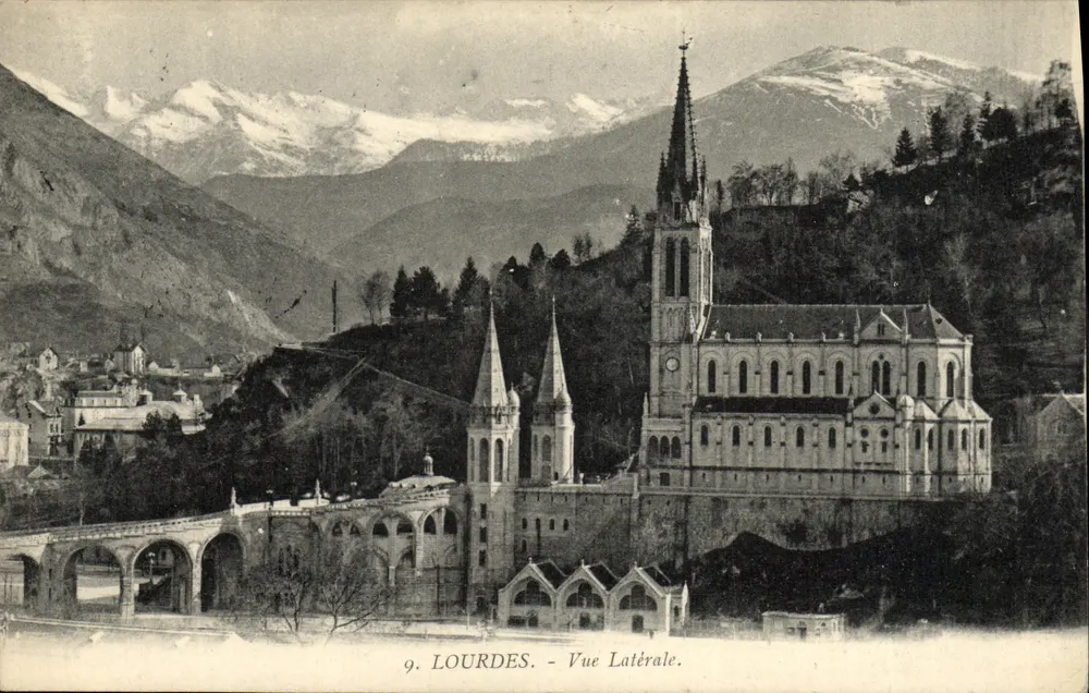 Lourdes - Vista lateral — Edição F. Viron, n°9 - Frente