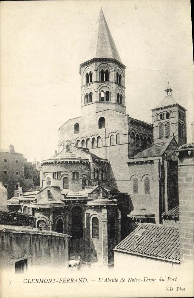 Clermont-Ferrand — Die Apse der Notre-Dame du Port — ND Phot - Vorderseite