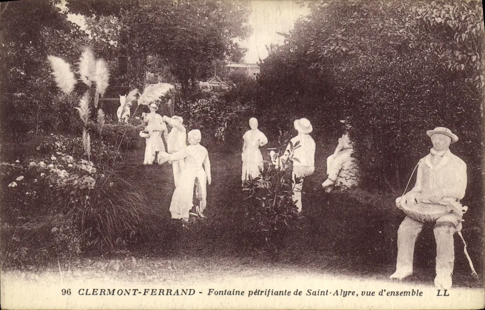 Clermont-Ferrand - Versteinerte Quelle von Saint-Alyre, Gesamtansicht — LL, n°96 - Vorderseite