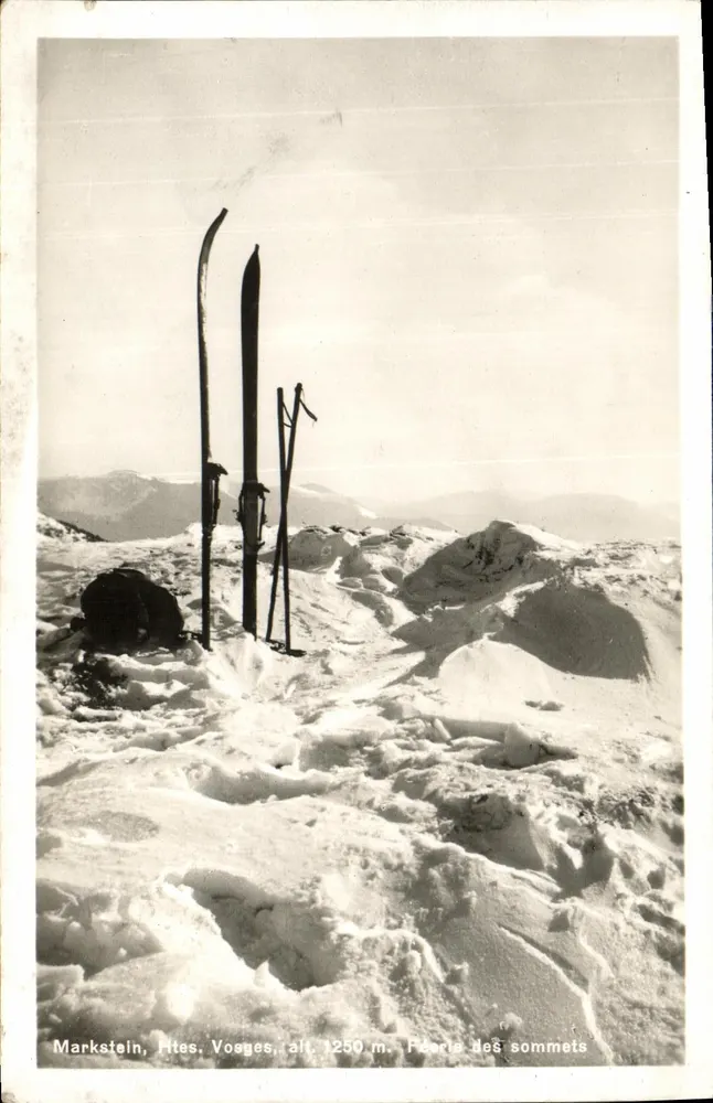Markstein, Altos dos Vosges, alt. 1250 m. — Férias nos Cumes — Photomag. Revolução Interlité N°15 - Frente