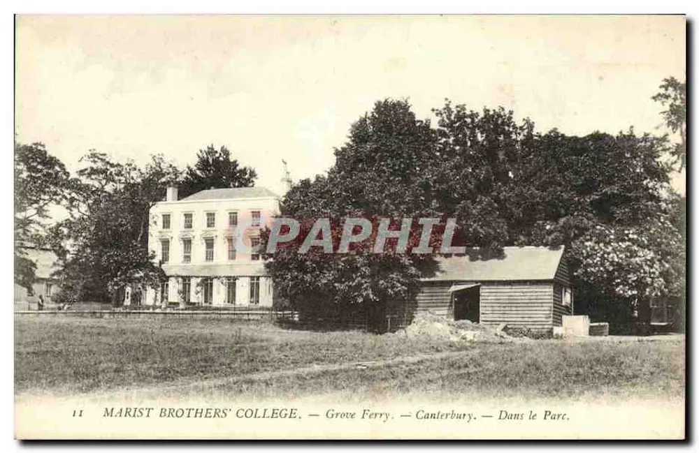 Marist Brothers' College — Grove Ferry — Canterbury — Im Park. - Vorderseite