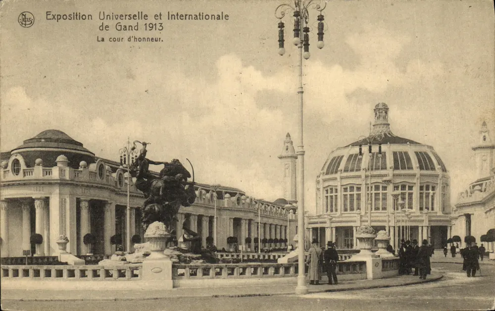 Exposition Universelle et Internationale de Gand 1913 — La cour d'honneur — N. BIS - Vorderseite