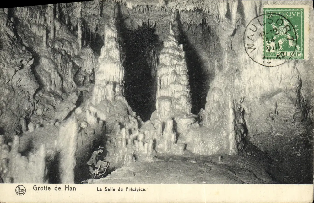 Gruta de Han — A Sala do Precipício — N. L. Editora, N° 10 - Frente