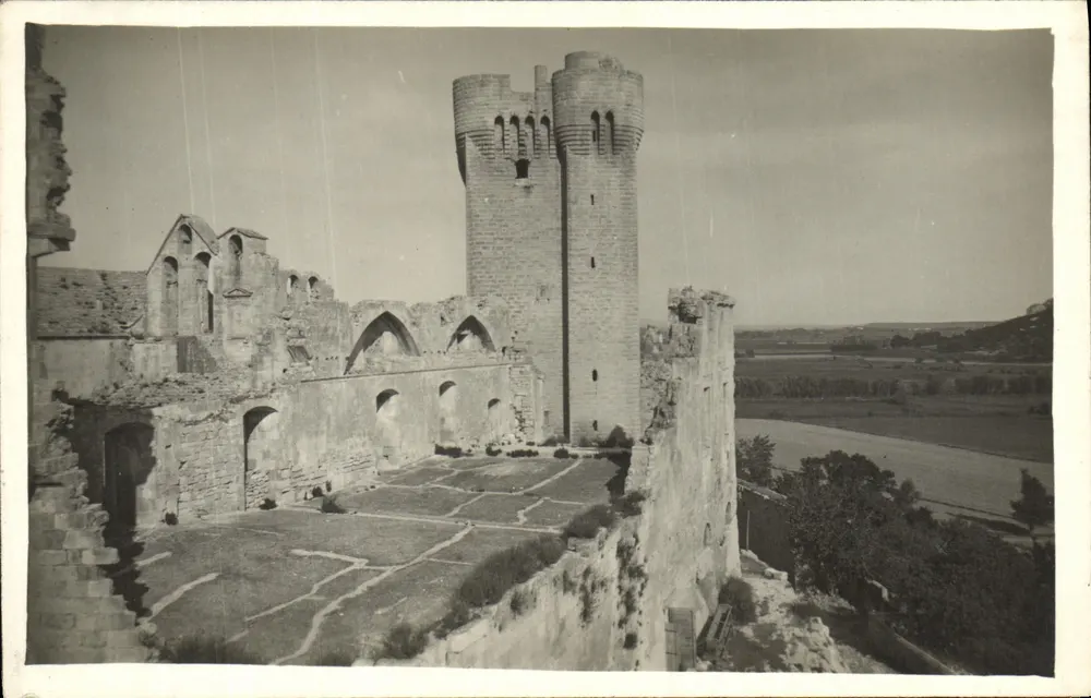 Castelo de Montségur — ruínas e torre — editor não identificado - Frente
