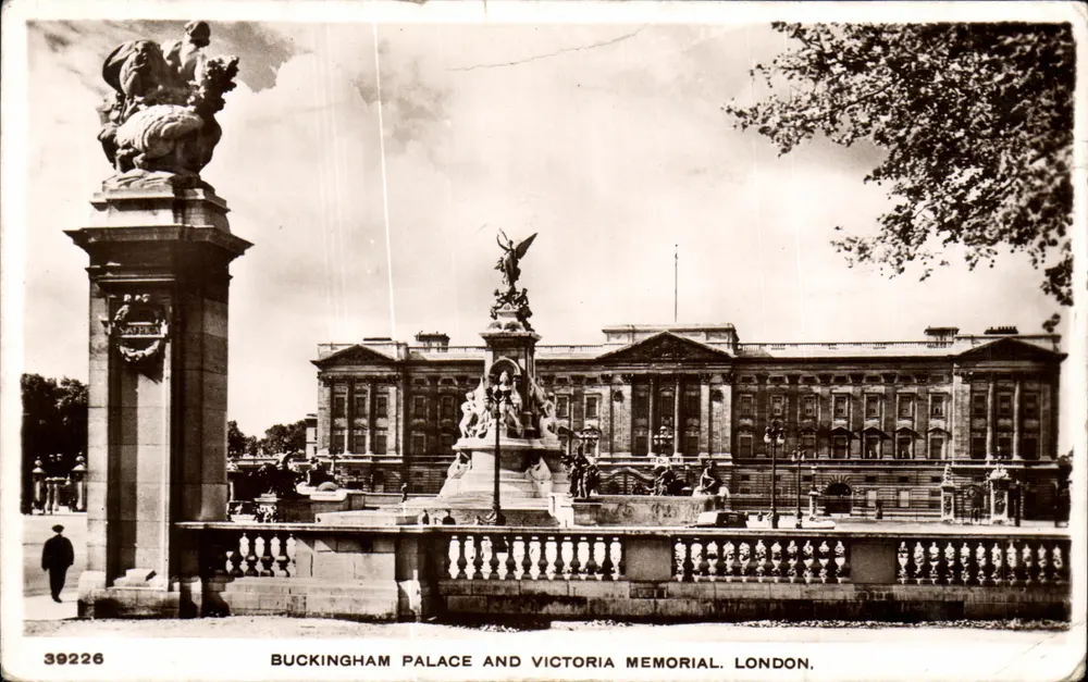 Buckingham Palace und Victoria-Gedächtnisstätte — London — Verlag C. Richter, n° 39226 - Vorderseite