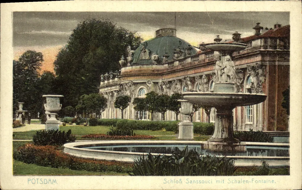 Potsdam — Schloss Sanssouci mit Schalen-Fontaine — unbekannter Verlag, Seriennummer nicht sichtbar - Vorderseite