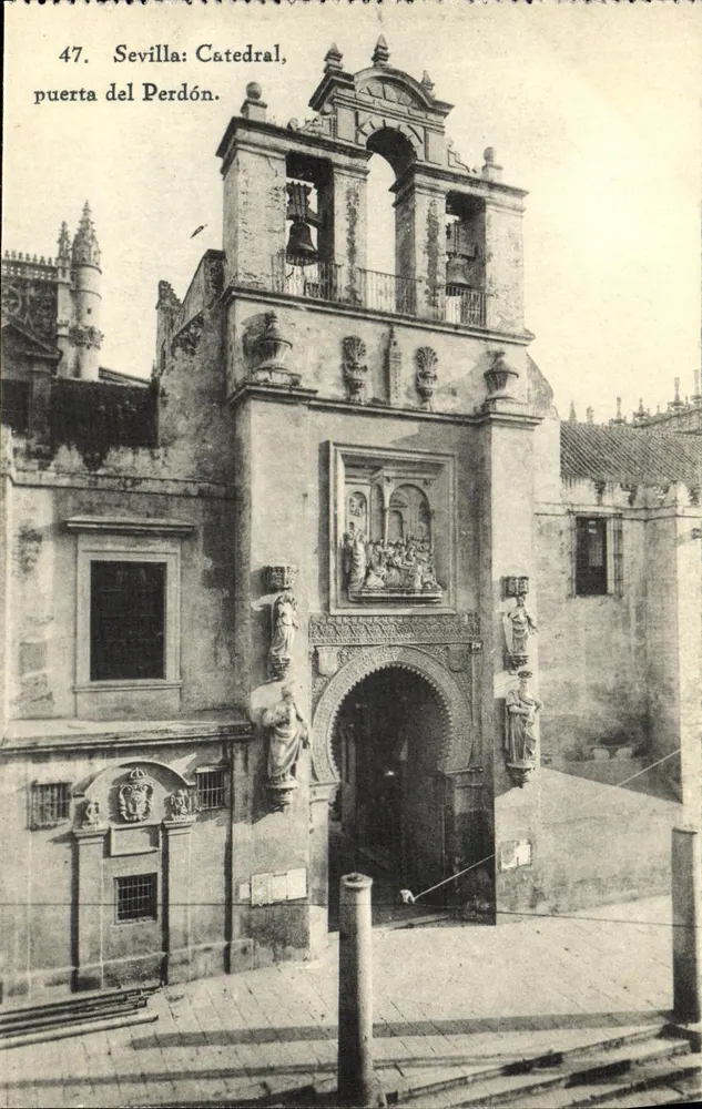 Sevilha: Catedral, porta do Perdão — série 47 — editor não visível - Frente