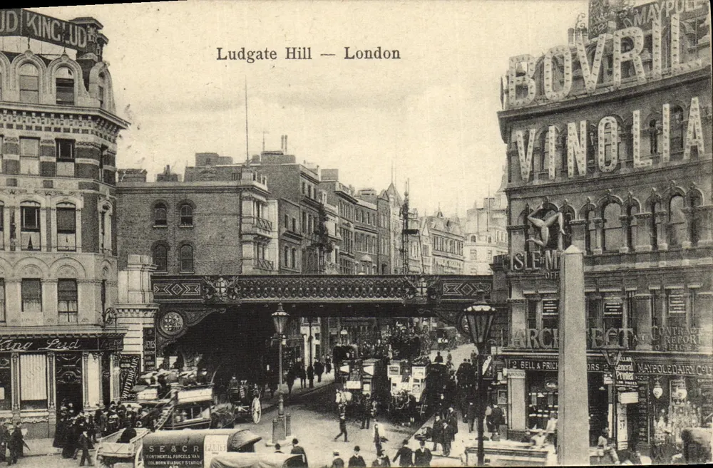 Ludgate Hill — Londres — Hotéis Continentais Van Holborn Station - Frente