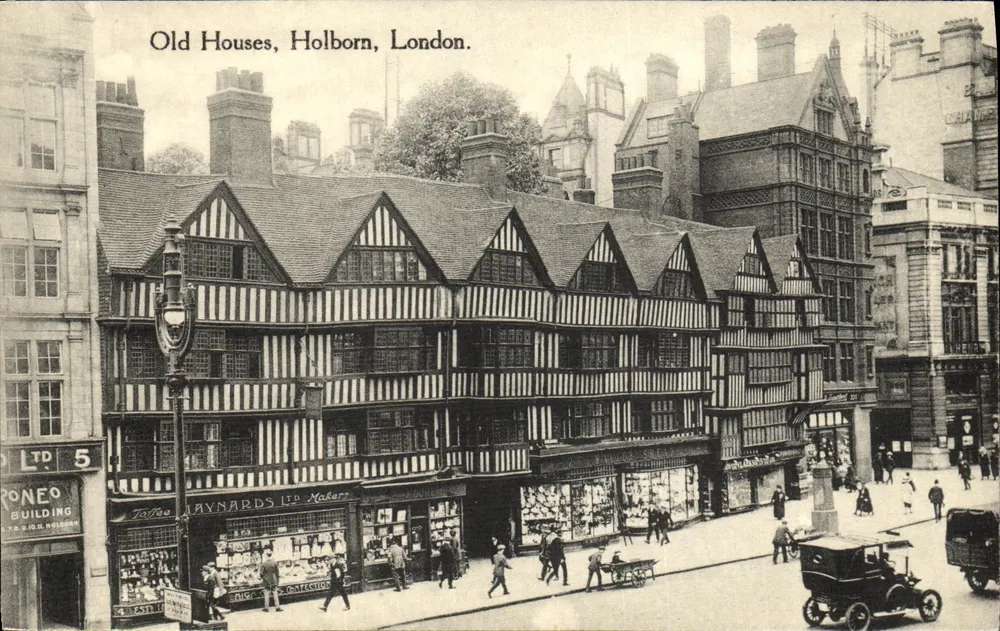 Casas antigas, Holborn, Londres. — Conhecida também como Staple Inn, Holborn Bars — Série Nacional - Frente