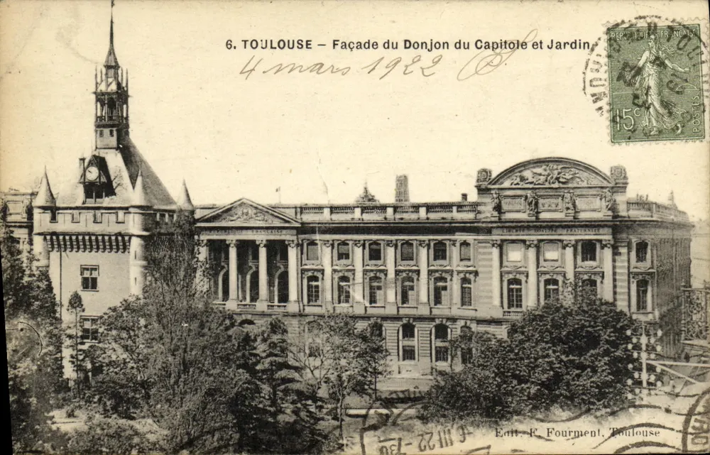 Toulouse — Fassade des Turms des Capitols und Garten — Verlag F. Fourment, Toulouse - Vorderseite
