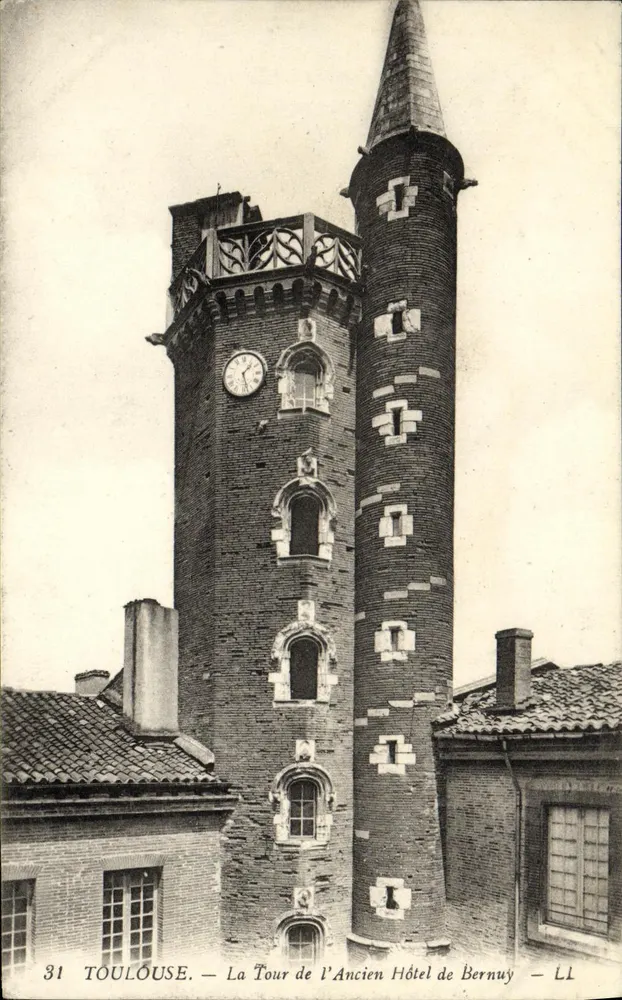Toulouse — Die Turm des Alten Bernuy-Hotels — LL - Vorderseite
