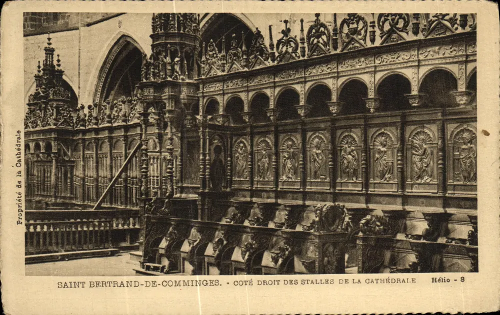 Saint-Bertrand-de-Comminges — Rechte Seite der Kathedrale-Bänke — Hélio - 8 - Vorderseite