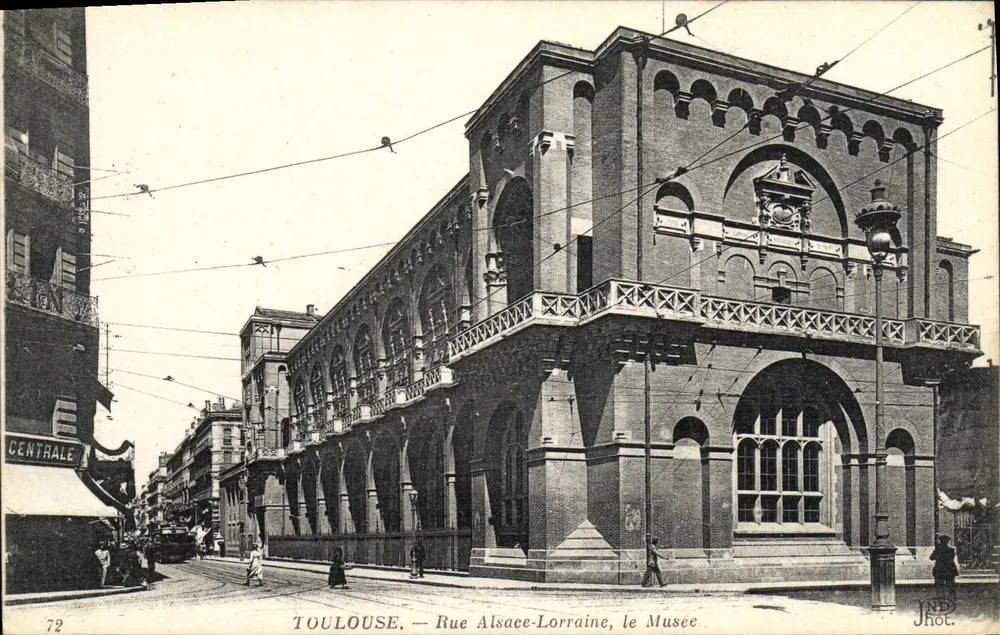 Toulouse — Rue Alsace-Lorraine, o Museu — Jhot. - Frente
