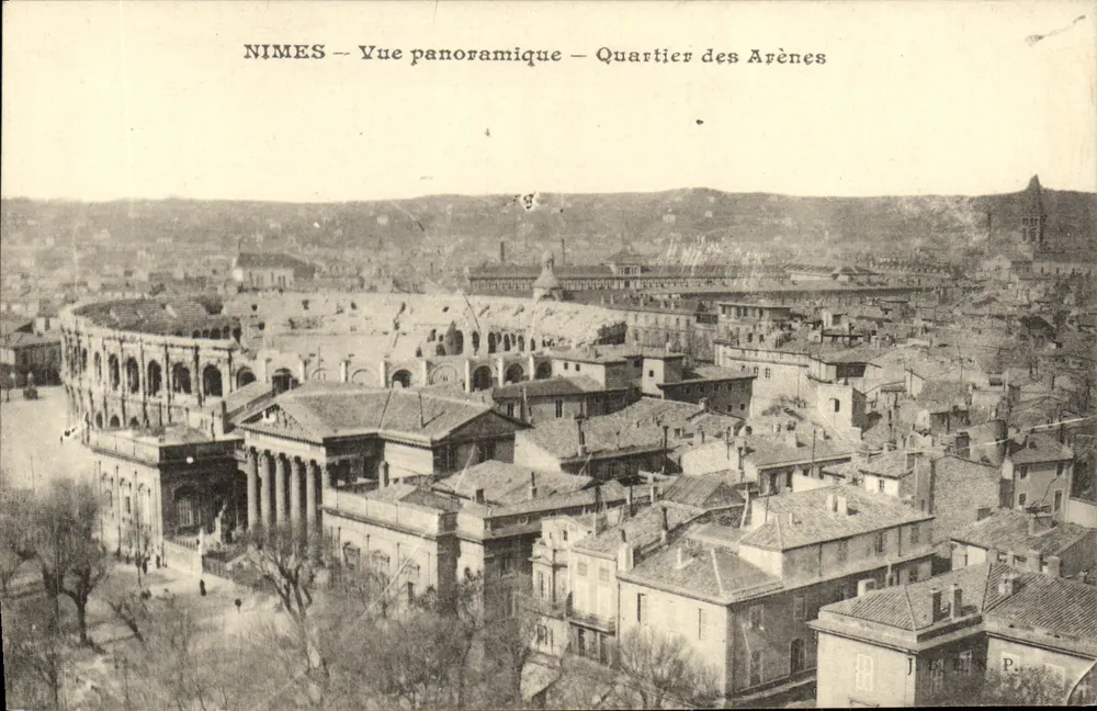 Nîmes — Panoramablick — Quartier des Arènes - Vorderseite