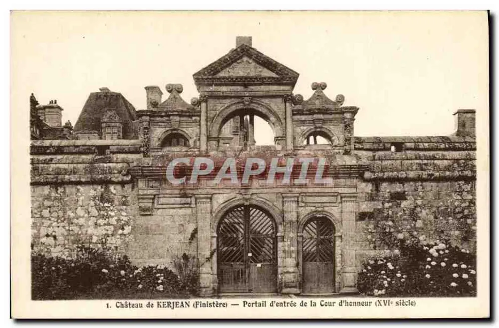 Schloss KERJEAN (Finistère) — Eingangstor des Ehrenhofes (16. Jahrhundert) - Vorderseite