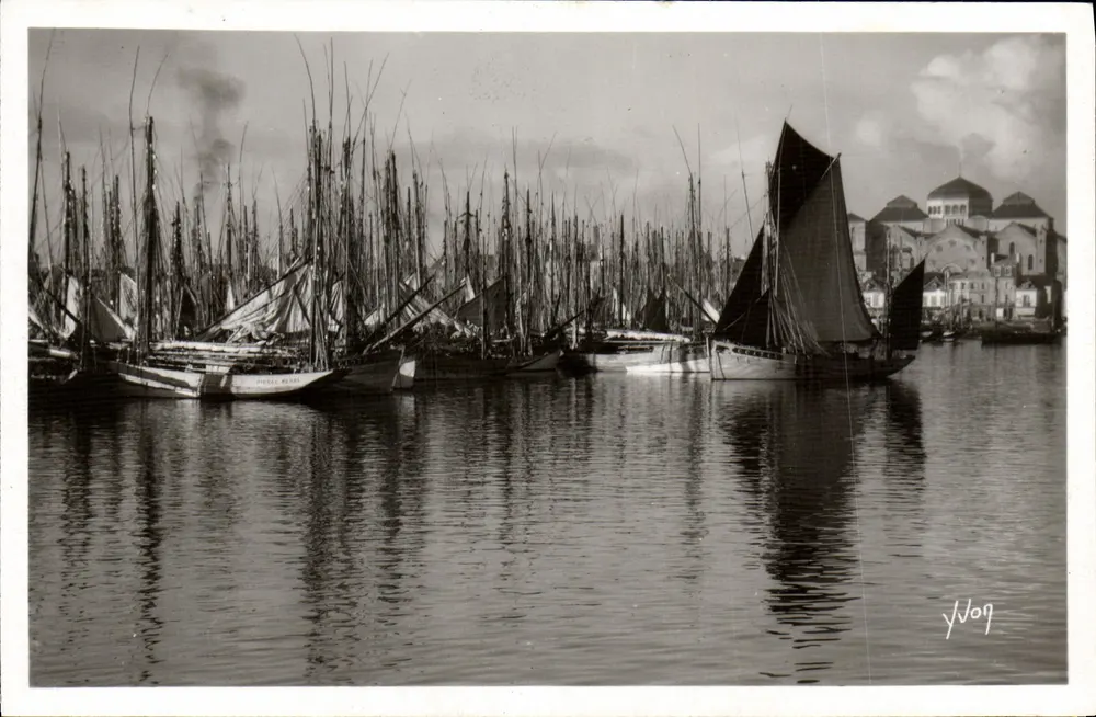 Concarneau (Finistère) — Hinterhafen, Wald der Masten — Les Éditions d'Art Yvon, Paris - Vorderseite