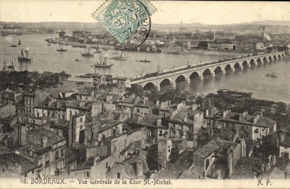 Bordeaux — Allgemeiner Blick auf die St.-Michel-Turm — A.P. - Vorderseite
