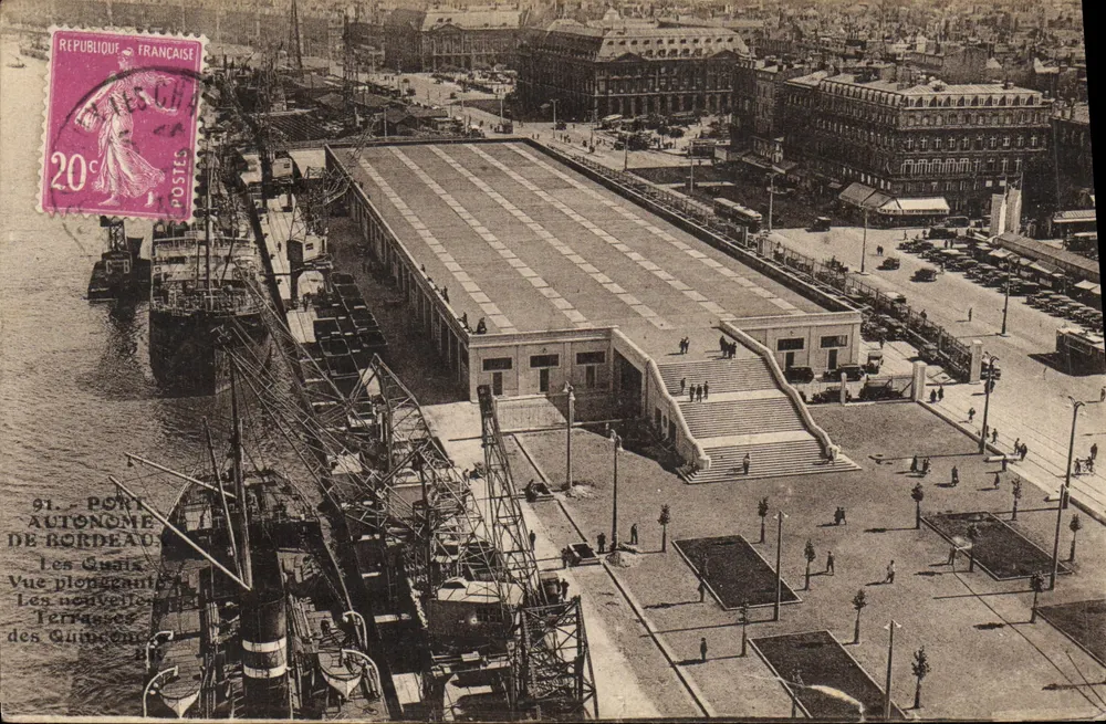 Porto Autônomo de Bordeaux — Les Quais et Terrasses des Guinéennes — Bloc-Feuillet Éditeur Bordeaux - Frente