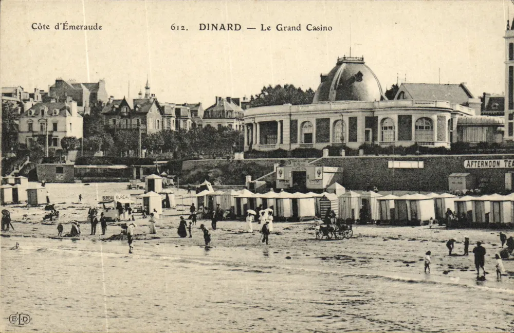 Dinard — O Grande Casino — Côte d'Émeraude - Frente