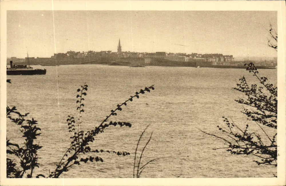 Saint-Malo — Allgemeiner Blick von Dinard — Les Éditions d'Art Yvon, Paris - Vorderseite