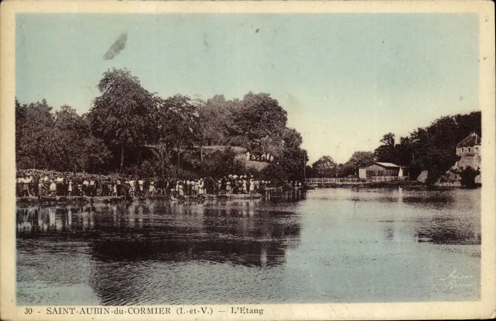 Saint-Aubin-du-Cormier (Loire-Atlantique) — Jezioro — Photo A. Dumas - Awers