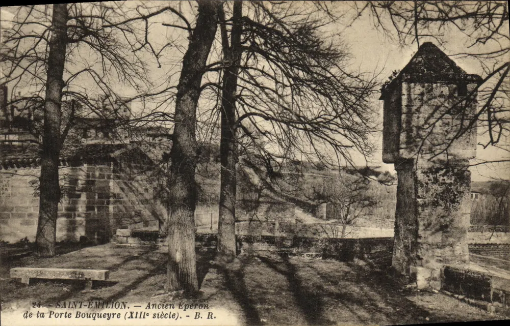 Saint-Émilion — Alter Sporn der Porte Bouqueyre (13. Jahrhundert) — B. R. - Vorderseite