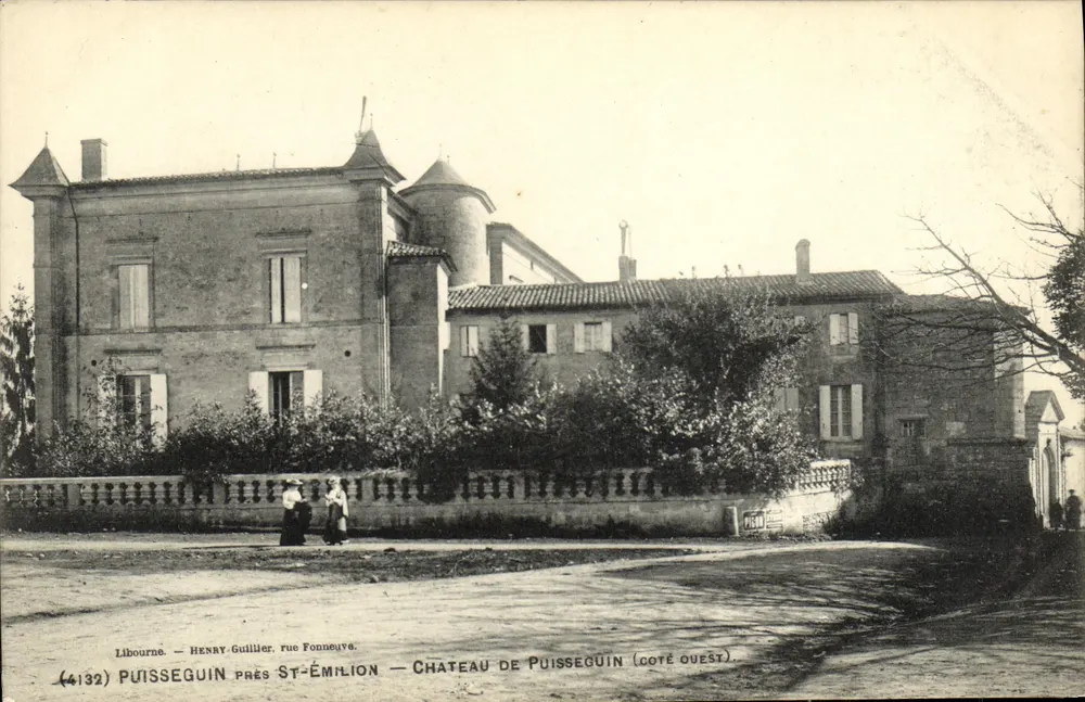 Puisseguin bei St-Émilion — Château de Puisseguin (Westseite) — Henry Guillier, rue Fonneye, Libourne - Vorderseite