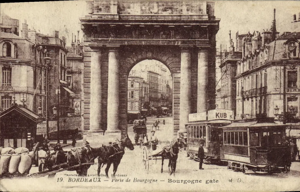 Bordeaux — Porta de Bourgogne — editor Marcel Belbog - Frente