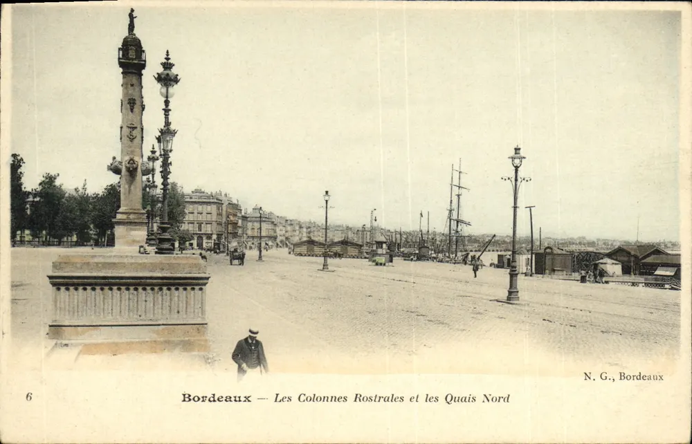 Bordeaux — Die Rostralkolonnaden und die nördlichen Kai — N.G., Bordeaux - Vorderseite