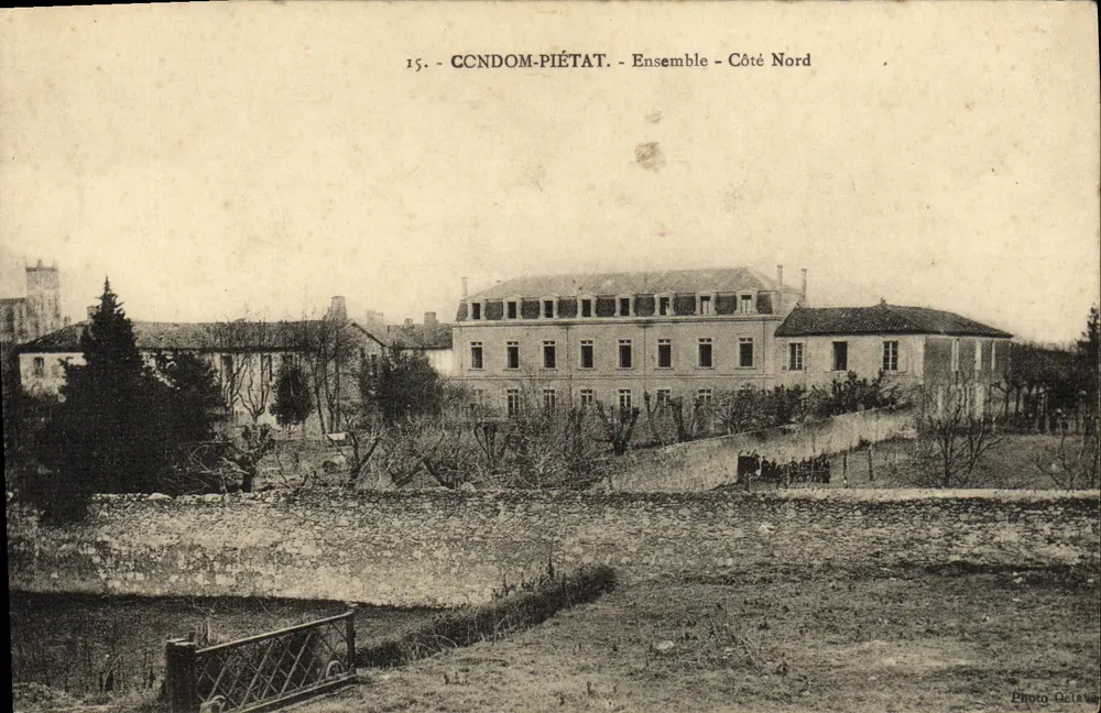 Condond-Piétat - Zespół - Strona północna — Foto Gallet - Awers