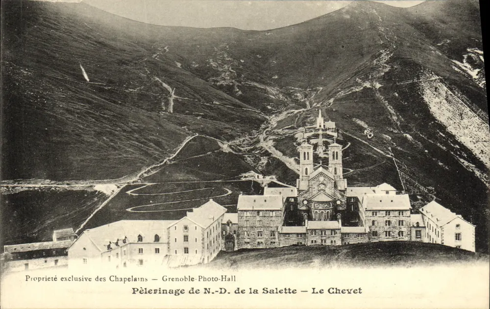 Pilgerung der N.-D. de la Salette — Der Chor — Exklusives Eigentum der Kaplanen — Grenoble-Photo-Hall - Vorderseite