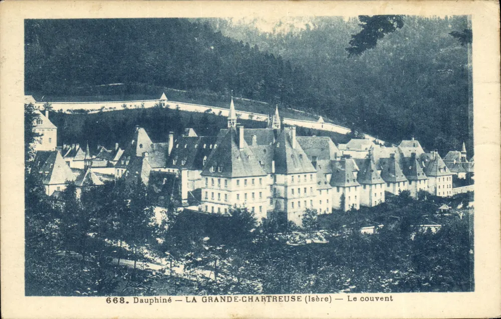 Dauphiné — LA GRANDE-CHARTREUSE (Isère) — O convento - Frente