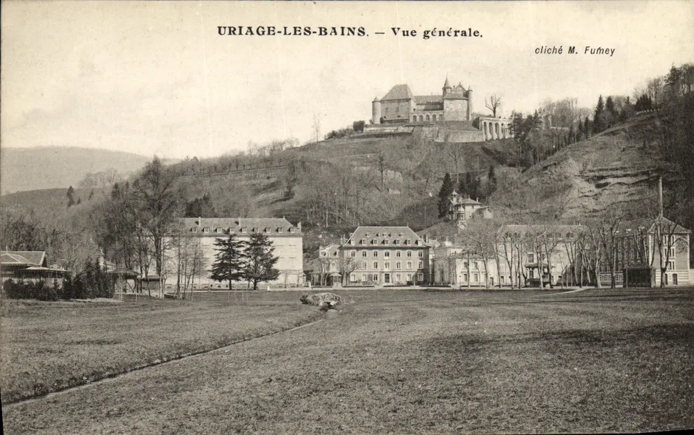 Uriage-les-Bains — Vista geral — cliché M. Fumey - Frente