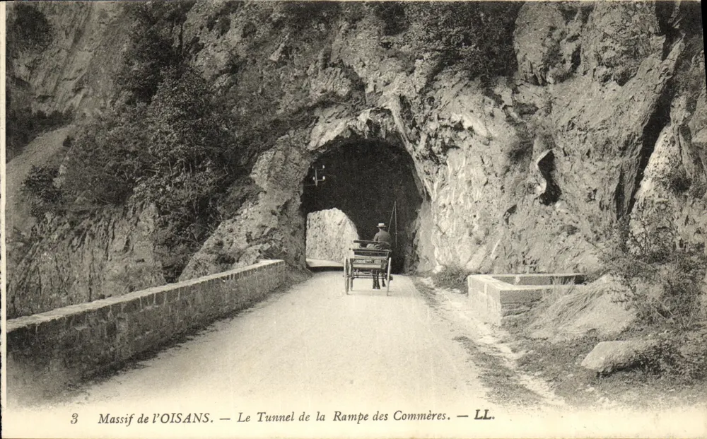 Massif de l'Oisans — Tunnel der Rampe des Commères — LL. - Vorderseite