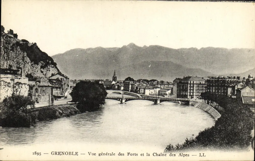 Grenoble — Allgemeine Ansicht der Festungen und der Alpenkette — LL, 1895 - Vorderseite