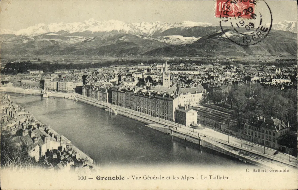 Grenoble — Allgemeine Ansicht und die Alpen — Le Taillefer — C. Baffert, Grenoble - Vorderseite