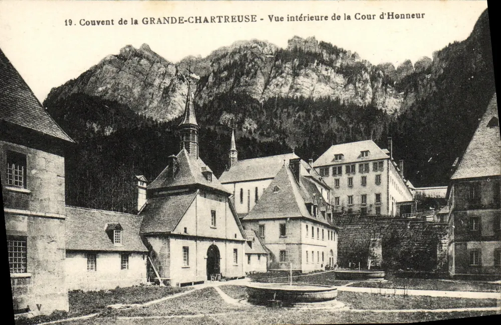 Kloster der GRANDE-CHARTREUSE — Innenansicht des Cour d'Honneur — unbekannter Verleger, Nr. 19 - Vorderseite