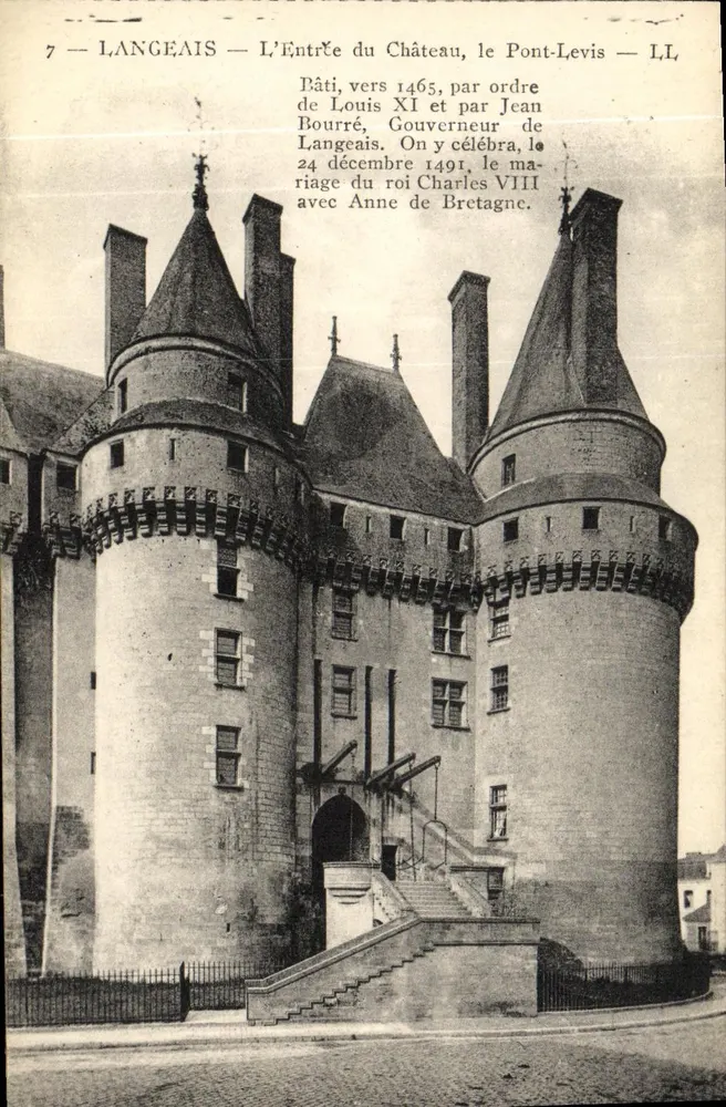 Langeais — Der Eingang zum Schloss, der Pont-Levis — LL - Vorderseite