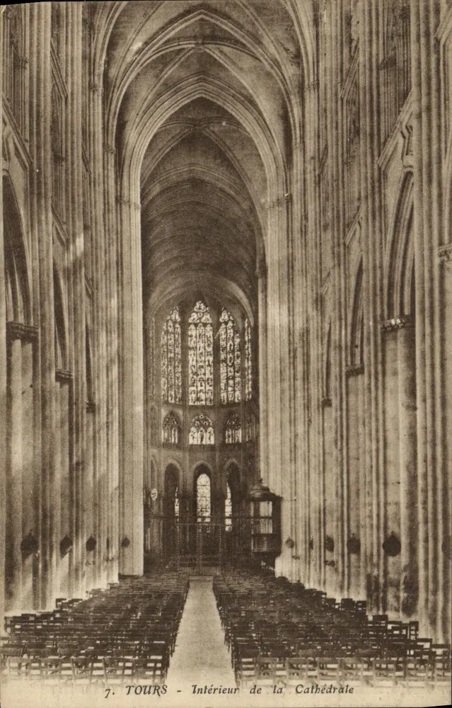 Tours — Binnenkant van de Kathedraal — 7. — Imp. Hardaud et Nozals, Nantes - Voorkant