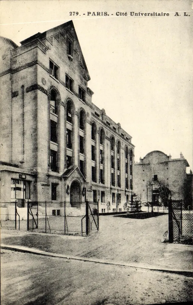 Paris - Cité Universitaire A.L. — Editor A. Leconte, Paris - Frente