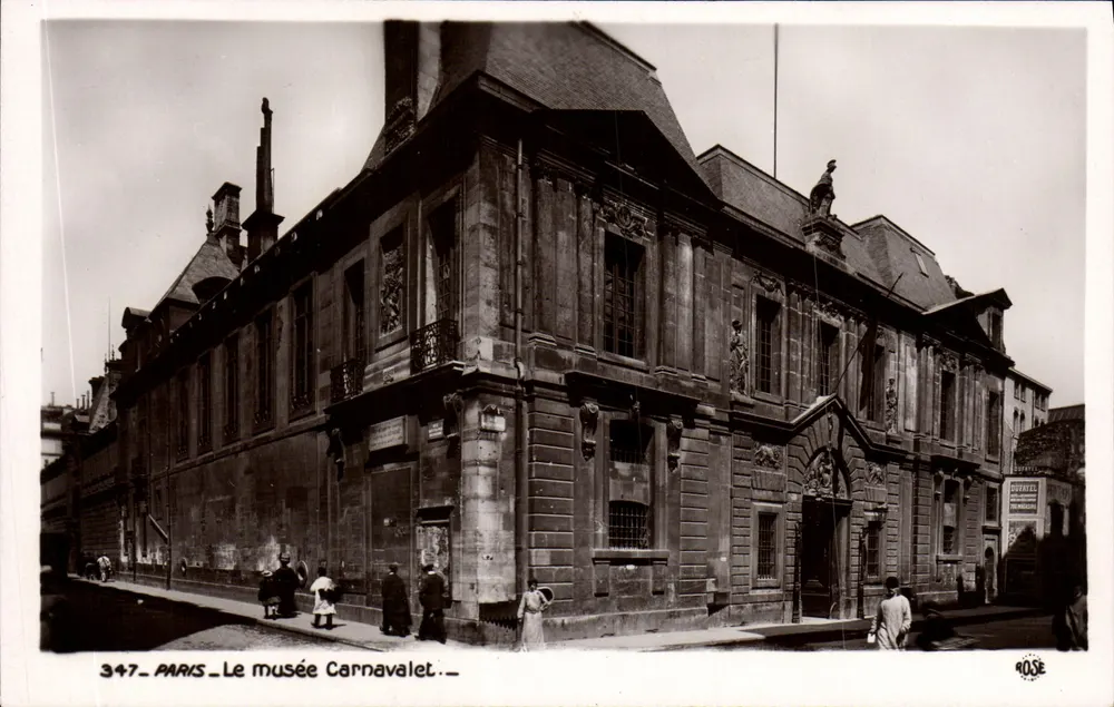 Paris — O museu Carnavalet — editor ROSE, n° 347 - Frente