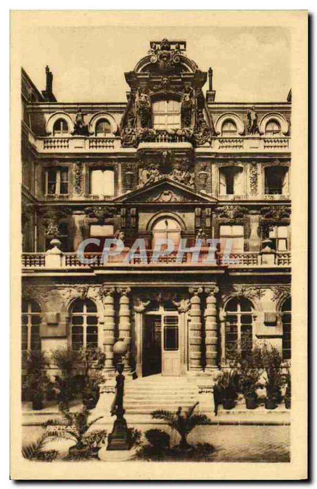 Schule Massillon — Ehemaliges Hotel Fieubet — Fassade — Foto und Druck von L. Patras, Paris - Vorderseite