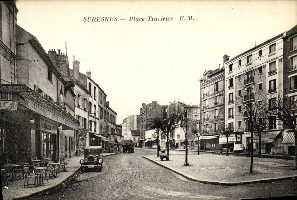 Suresnes — Praça Trarieux — E.M. - Frente