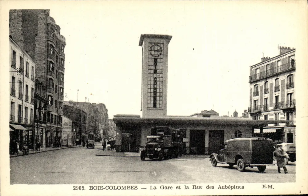 Bois-Colombes — Die Station und Rue des Aubépines — E.M. n°2905 - Vorderseite