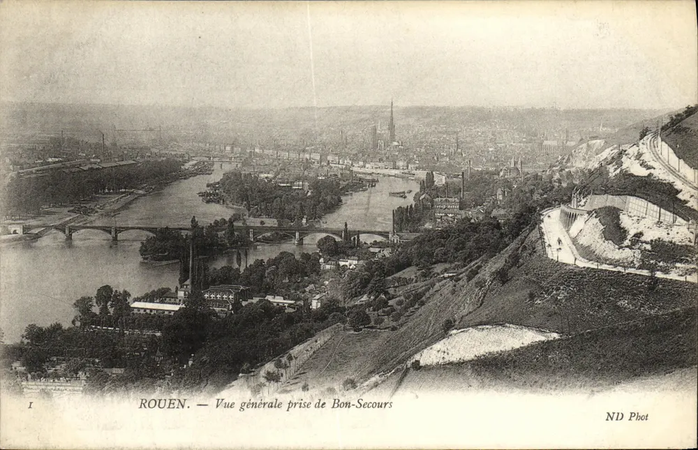 Rouen — Vista general tomada desde Bon-Secours — ND Phot - Anverso