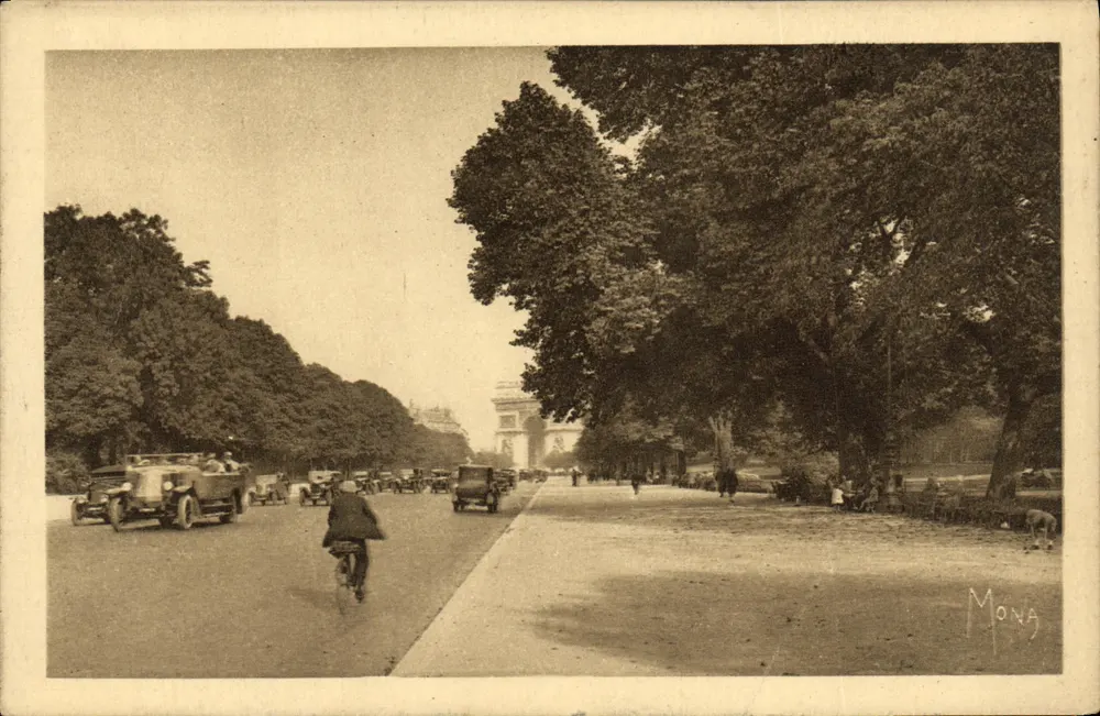 Avenue du Bois de Boulogne — Arc de Triomphe im Hintergrund — Mona - Vorderseite