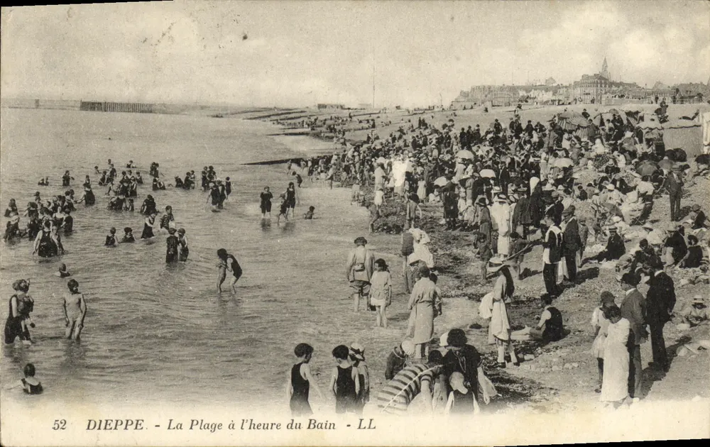 Dieppe - A Praia na Hora do Banho - LL - Frente