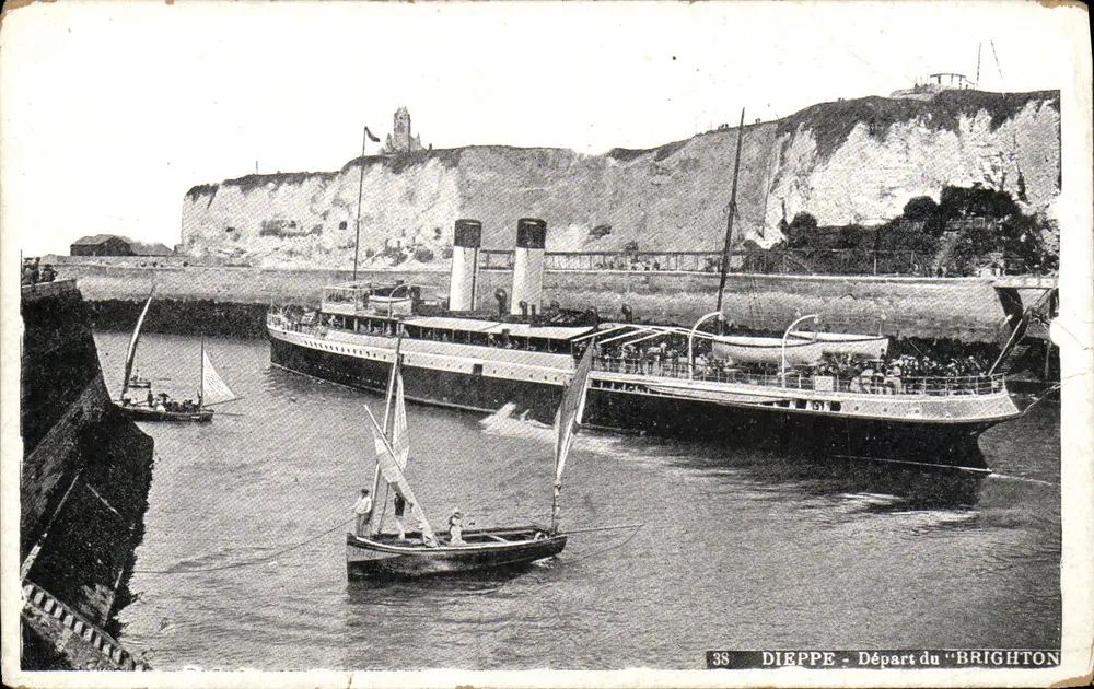 Dieppe — Départ du "Brighton" — éditeur imprimeur non visible, n° 38 - Frente